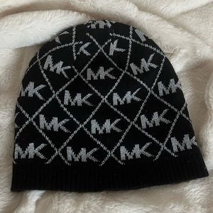 Micheal Kors Hat EUC!